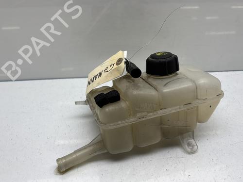 Used Expansion tank RENAULT MEGANE IV Hatchback (B9A/M/N_) 1.2 TCe 130 (B9MR) (130 hp) 32168631