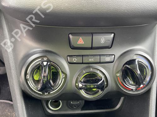 Left front window switch PEUGEOT 208 I (CA_, CC_) 1.6 BlueHDi 100 | BP24961400I27 - Image 38