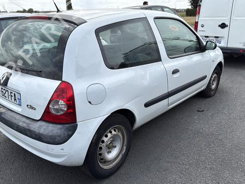 Left front fenders RENAULT CLIO II (BB_, CB_) 1.5 dCi (B/CB07) | BP30878480C41 