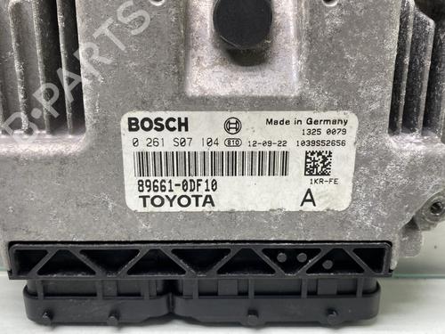 Engine control unit (ECU) TOYOTA YARIS (_P13_) 1.0 (KSP130_, KSP130) | BP30777892M57