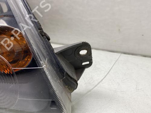 Right headlight FORD FIESTA V (JH_, JD_) 1.6 TDCi | BP22966635C29 