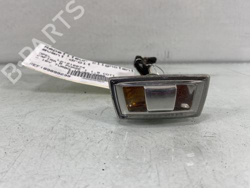 Used Right front indicator OPEL ZAFIRA / ZAFIRA FAMILY B (A05) 1.9 CDTI (M75) (150 hp) 26952907