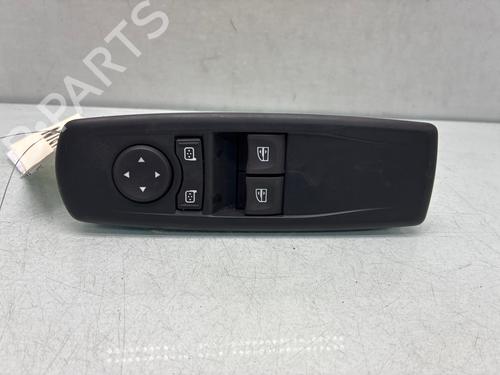 Used Left front window switch Left front window switch RENAULT MEGANE III Coupe (DZ0/1_) 1.5 dCi (DZ0A) (86 hp) 39653616 39653616