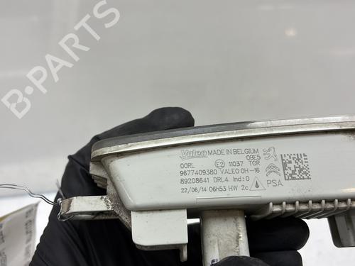 right-daytime-light-peugeot-108-2014-33858759 main image