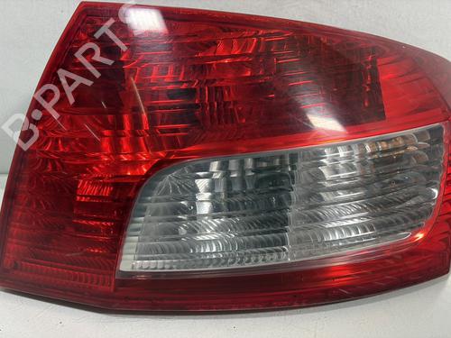 Used Right taillight PEUGEOT 407 (6D_) 1.6 HDi 110 (6D9HZC, 6D9HYC) (109 hp) 29287106