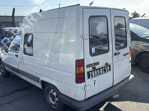 Grille RENAULT RAPID Box Body/MPV (F40_, G40_) 1.1 | BP29501673C40 