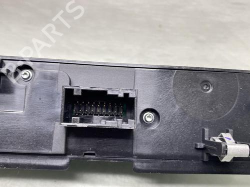 Used Warning switch Warning switch CITROËN C5 AIRCROSS (A_) 1.2 PureTech 130 (ARHNSJ) (131 hp) 20185117 20185117