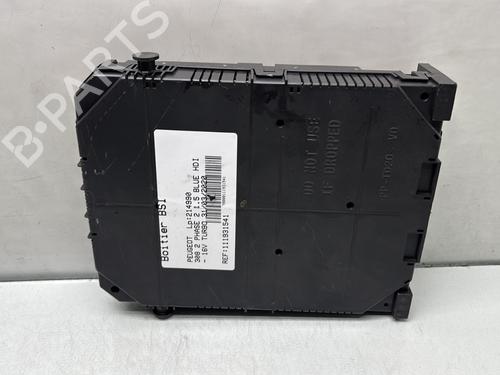 Used Fuse box Fuse box PEUGEOT 308 II (LB_, LP_, LW_, LH_, L3_) 1.5 BlueHDi 130 (131 hp) 30082672 30082672