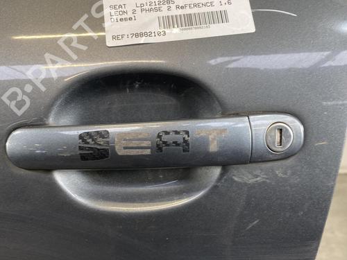 Used Left front door SEAT LEON (1P1) [2005-2013]  31281746