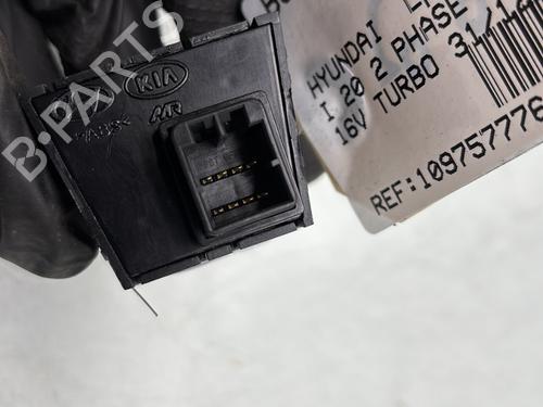 Used Warning switch Warning switch HYUNDAI i20 II (GB, IB) 1.4 CRDi (90 hp) 29286923 29286923