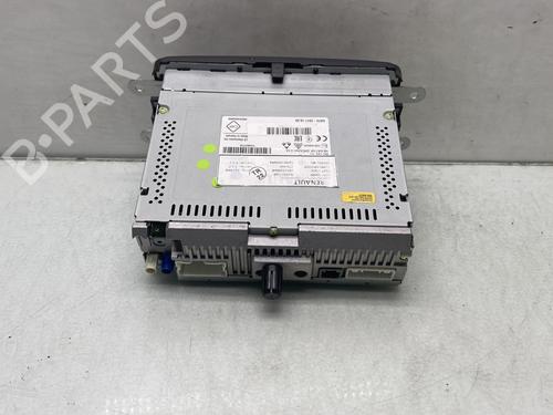 Used Radio Radio DACIA SANDERO II 1.0 SCe 75 (B8JC, B8JD, B8NC) (73 hp) 22301745 22301745