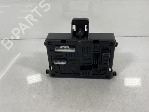 Used Fuse box Fuse box RENAULT CLIO III (BR0/1, CR0/1) 1.5 dCi (C/BR0G, C/BR1G) (68 hp) 19974930 19974930