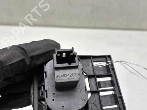 Used Switch Switch PEUGEOT 407 (6D_) 1.6 HDi 110 (6D9HZC, 6D9HYC) (109 hp) 33711240 33711240