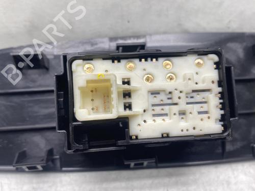 Used Right front window switch Right front window switch TOYOTA AURIS (_E15_) [2006-2013] 21960239 21960239