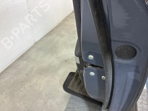 Used Right front door Right front door 38914767 38914767