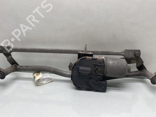 Used Front wiper motor AUDI A3 (8P1) 2.0 TDI 16V (140 hp) 26952488
