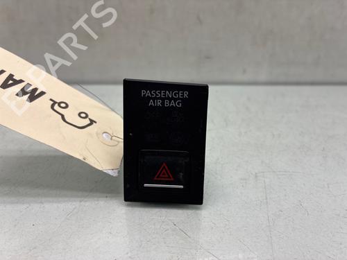 Warning switch VW GOLF VII (5G1, BQ1, BE1, BE2) 1.6 TDI | BP37171562I22 - Image 4