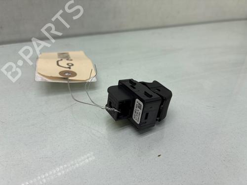 right-rear-window-switch-audi-q2-gab-gag-2016-34242992 main image