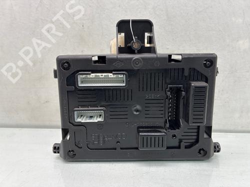 Sikringsdåse Sikringsdåse RENAULT CLIO III (BR0/1, CR0/1) [2005-2014] 34477652 34477652