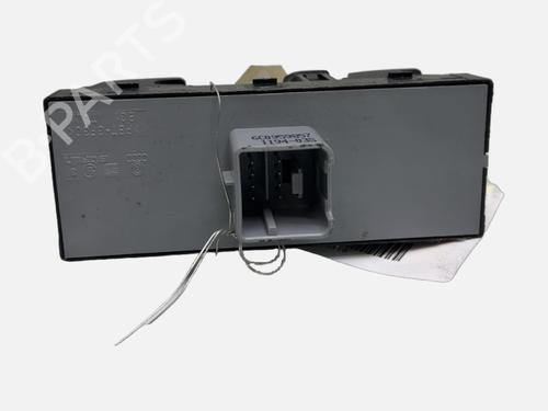 Comutador vidro frente esquerdo Comutador vidro frente esquerdo VW POLO V (6R1, 6C1) 1.4 TDI (75 hp) 40439032 40439032