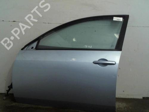 Used Left front door NISSAN PRIMERA Estate (WP12) 2.2 dCi (139 hp) 19984807