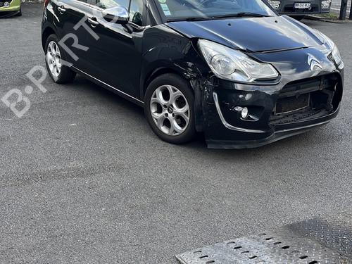 Vidro triangular frente esquerdo CITROËN C3 II (SC_) 1.4 HDi 70 (SC8HZC, SC8HR0, SC8HP4) | BP32136632C111 