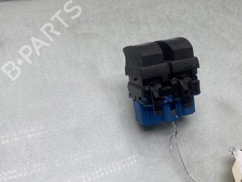 Used Left front window switch RENAULT CLIO III (BR0/1, CR0/1) 1.5 dCi (BR17, CR17) (86 hp) 19959858