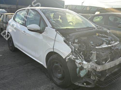 Used Parts PEUGEOT 208 I (CA_, CC_) 1.5 BlueHDI 100 4435444