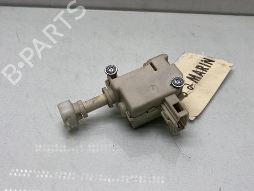 Moteur de trappe à carburant VW GOLF V (1K1) 1.9 TDI | BP30778002E18