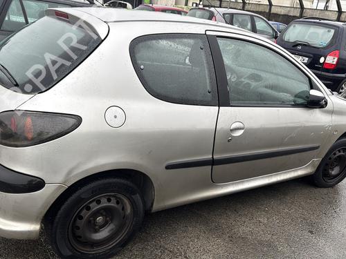 Forkjerm høyre PEUGEOT 206 Hatchback (2A/C) 1.4 i | BP28184899C42 