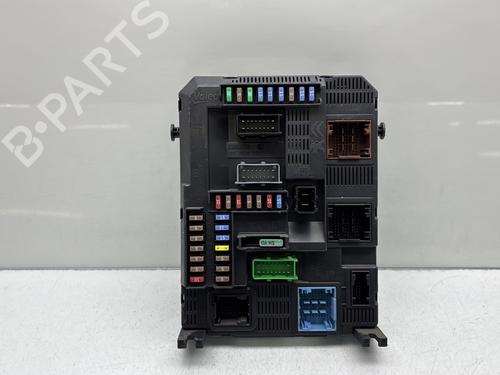 Used Fuse box PEUGEOT 208 I (CA_, CC_) 1.2 VTI 82 (82 hp) 30082624