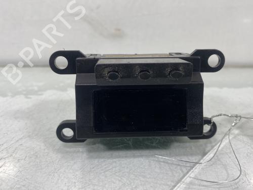 Used Display monitor HYUNDAI SANTA FÉ I (SM) 2.0 CRDi 4x4 (125 hp) 31717484