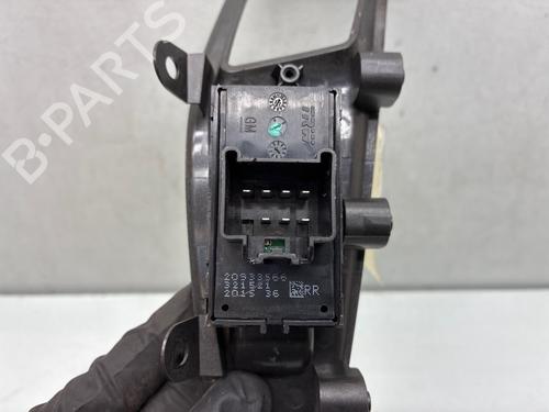 Right rear window switch CHEVROLET ORLANDO (J309) 2.0 D | BP38230508I28 - Image 2