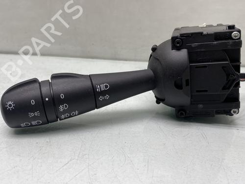 Used Switch DACIA SANDERO II TCe 90 (B8M1, B8MA, B8AC) (90 hp) 31332011