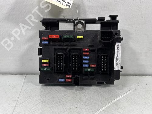 Used Fuse box CITROËN C8 (EA_, EB_) 2.2 HDi (128 hp) 30389295