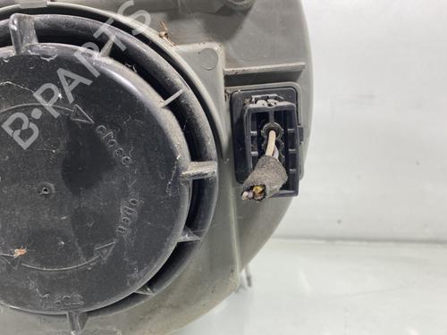 Right headlight MERCEDES-BENZ E-CLASS (W210) E 220 CDI (210.006) | BP29253462C29 