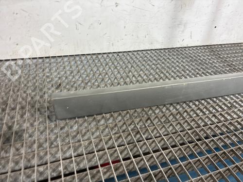Used Door moulding trim Door moulding trim 38493219 38493219
