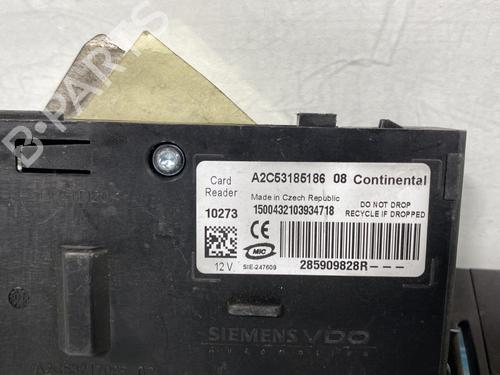 Used Card reader Card reader RENAULT SCÉNIC III (JZ0/1_) 1.9 dCi (JZ0J, JZ1J, JZ1K, JZ1S) (131 hp) 20033305 20033305