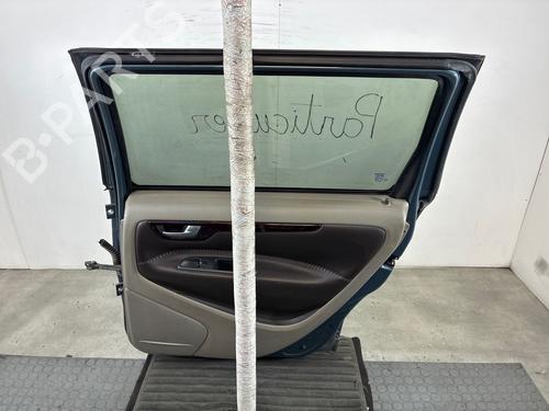 Used Right rear door Right rear door 39090985 39090985