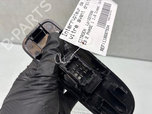 Used Right front window switch Right front window switch 37028905 37028905