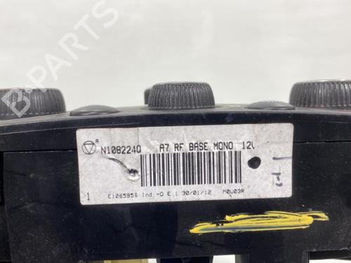 Used Climate control Climate control PEUGEOT 207 (WA_, WC_) 1.4 (73 hp) 20290460 20290460