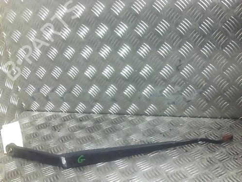 Used Front windshield wiper arm NISSAN X-TRAIL I (T30) 2.2 dCi 4x4 (136 hp) 21952794