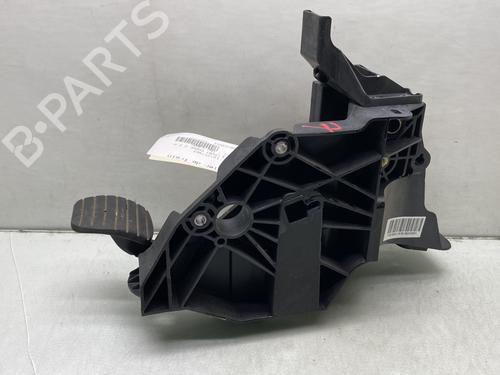 Used Break pedal RENAULT TRAFIC III Van (FG_) 2.0 dCi 145 (FGML) (145 hp) 23764604
