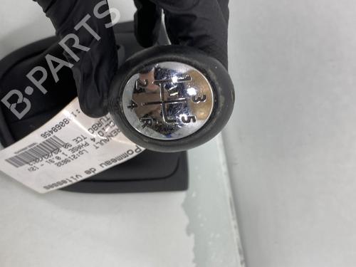 Used Gear lever RENAULT CLIO IV (BH_) 0.9 TCe 90 (BHNF, BHMA, BHMH, BHJK, BHJR) (90 hp) 27632904