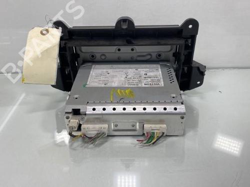 Used Radio Radio RENAULT TWINGO III (BCM_, BCA_) 0.9 TCe 90 (BCM9, BCM2) (90 hp) 20013244 20013244