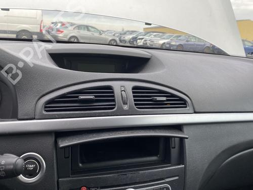 Left front fog light RENAULT LAGUNA II (BG0/1_) 1.9 dCi (BG08, BG0G) | BP19961951C30 