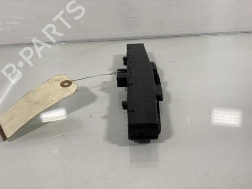 Used Warning switch Warning switch OPEL ZAFIRA / ZAFIRA FAMILY B (A05) 1.7 CDTI (M75) (110 hp) 19986305 19986305