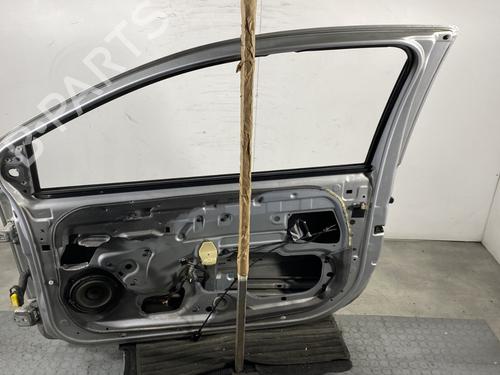 right-front-door-renault-twingo-ii-cn0_-2007-23966299 main image