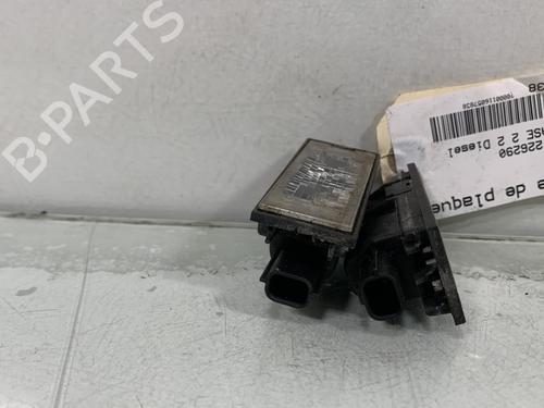 Luce targa RENAULT LAGUNA III (BT0/1) 2.0 dCi (BT07, BT0J, BT14, BT1A, BT1S) (131 hp) 30864055
