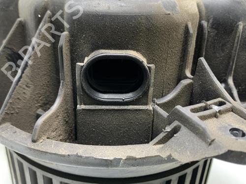 Used Heater blower motor RENAULT TRAFIC II Van (FL) 1.9 dCi 80 (FL0B) (82 hp) 19995204